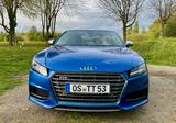 Audi TTS Coupe 2.0 TFSI S tronic quattro - - blaue Audi TTS