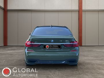 BMW 750 - 4