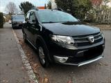 Dacia Gepflegter kleiner SUV aus Familienbesitz - : Kleine