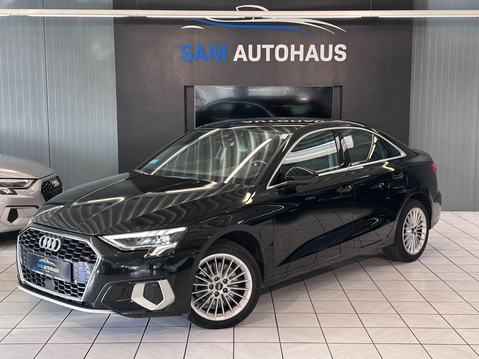Audi A3 Limousine 30 TFSI advanced /LED/NAVI/TEMP/PDC imagem 2