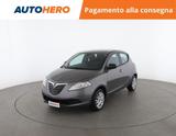 Lancia LANCIA Ypsilon 1.2 69 CV 5 porte Silver - Lancia Ypsilon Silver mit Benzin-Antrieb