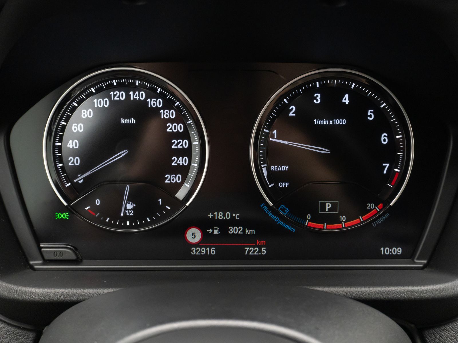 Fahrzeugabbildung BMW X1 xD20i xLine Kamera Lenkrhzg Navi+HUD DAB HiFi