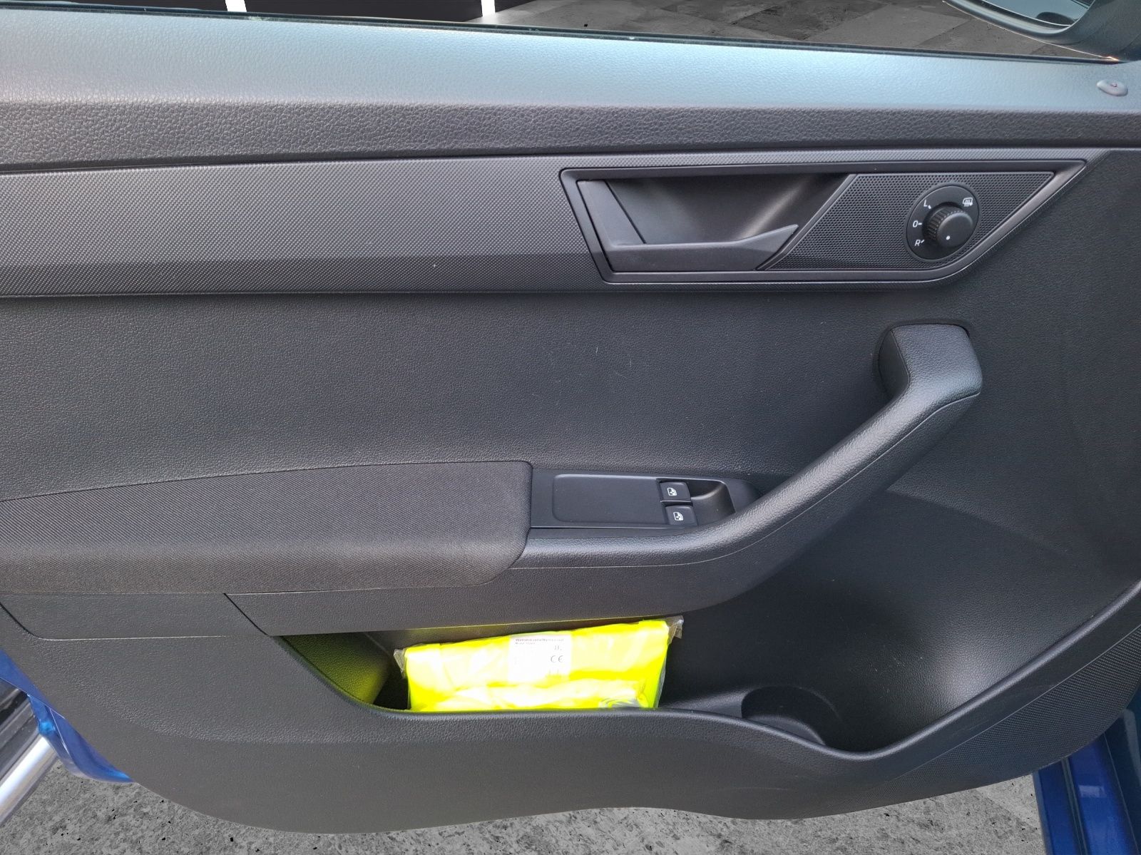 Fahrzeugabbildung SKODA Fabia Combi TSI Active Klima PDC SH LM