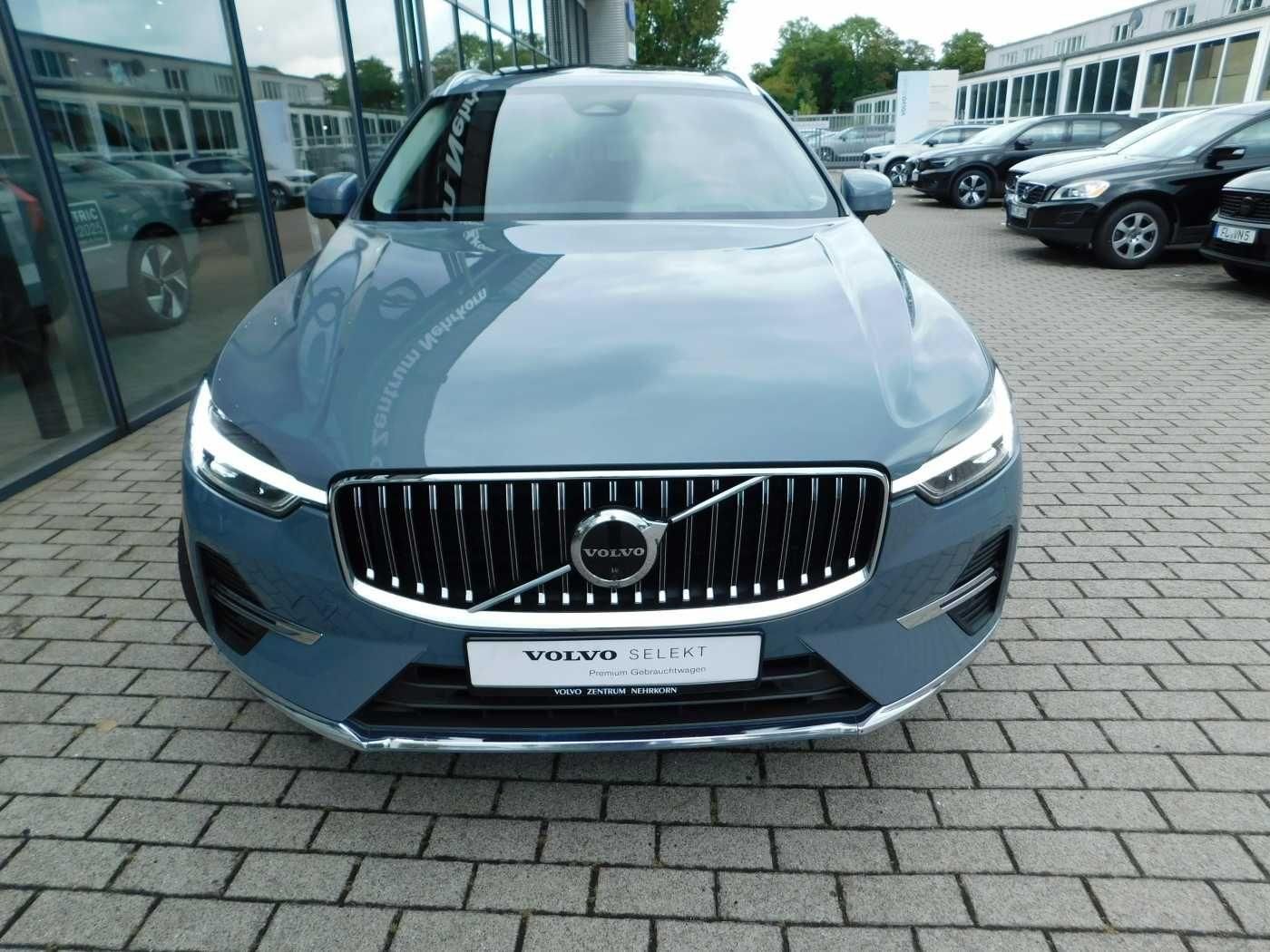 Fahrzeugabbildung Volvo XC60 T8 AWD Recharge Inscription