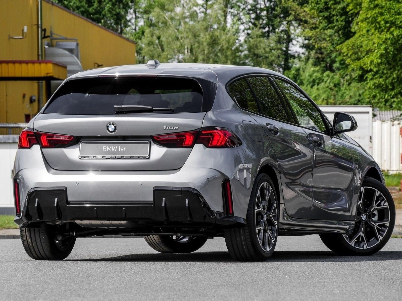 BMW 118d M Sport ACC RFK LED Sound Syst. PDC V+H LM