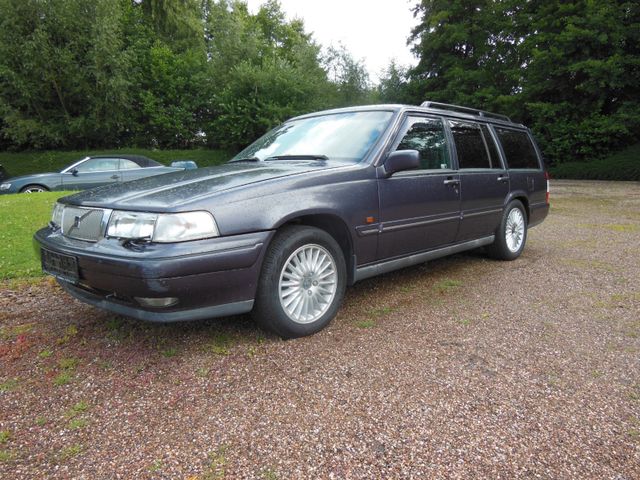 Volvo 960 Kombi 2.5-24V AHK/LEDER/GLASDACH/TÜV 12/26