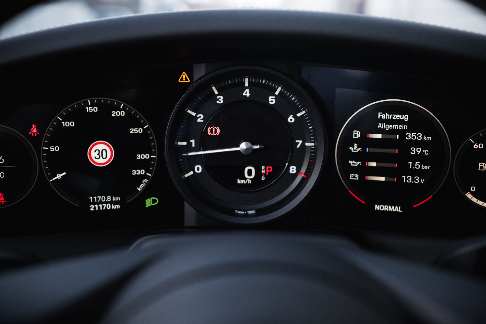 Fahrzeugabbildung Porsche 992/911 Carrera T - BOSE Sound-Lift-System