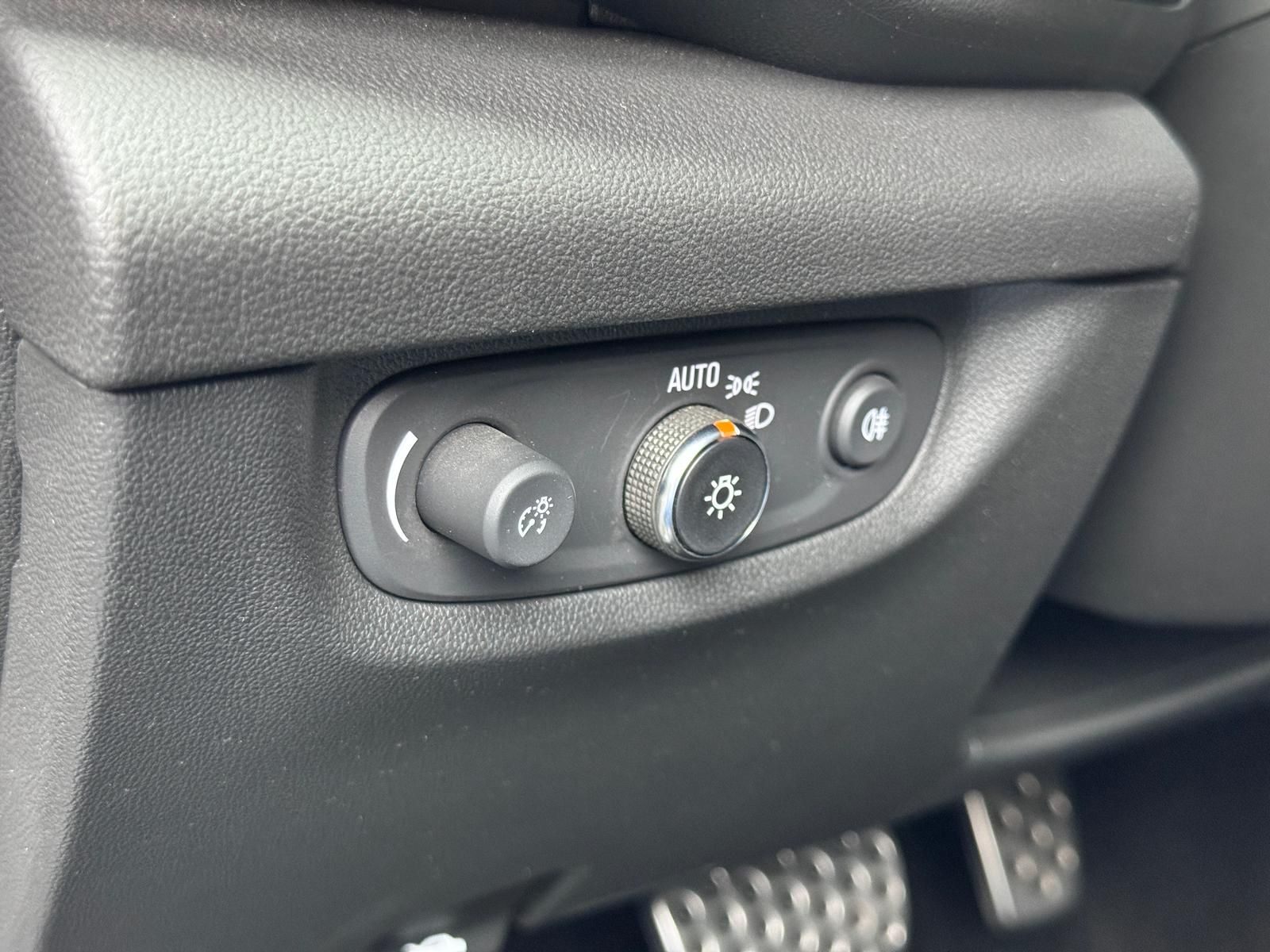 Fahrzeugabbildung Opel 2.0 TURBO GSI 4x4 OPC/ACC/BOSE/KEYL/HUD/MASSAGE