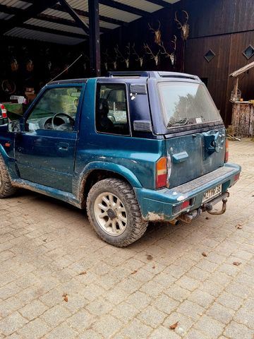 Suzuki Vitara 1.6 Deluxe Deluxe