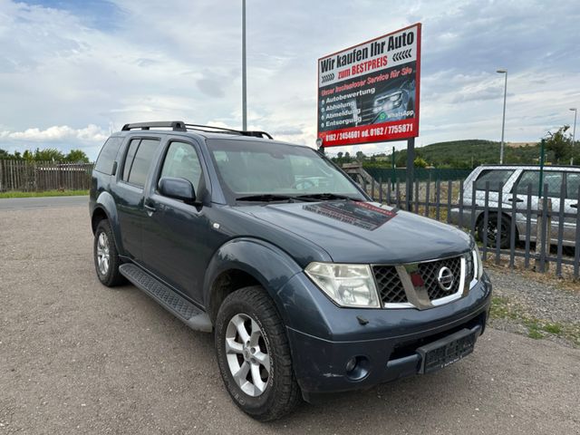 Nissan Pathfinder 2.5 dCi Elegance  4x4  7 Sitzer