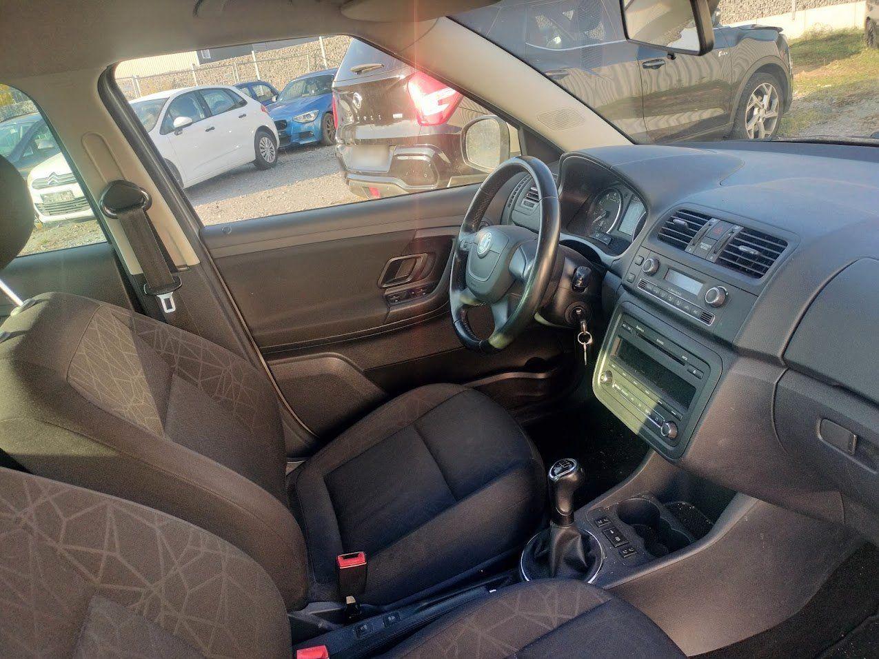 Skoda Fabia 2012 — photo 13