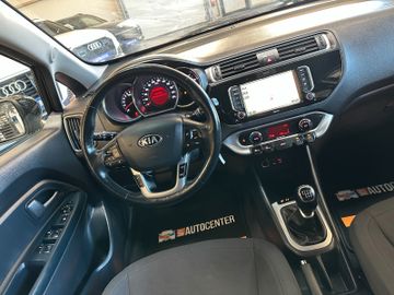 MYAUTOCENTER – Gebraucht- und Jahreswagen mit Werkstattservice in Pfaffenhofen Kia Rio Dream Team *Navi*Klima*Sitzh*Lenkradhz*