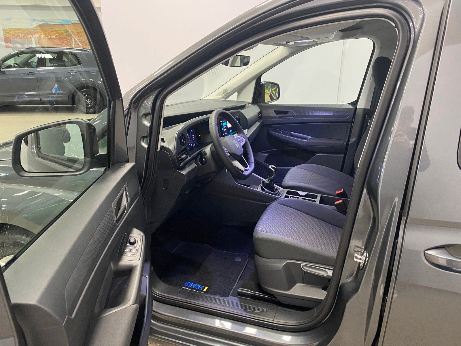 Fahrzeugabbildung Volkswagen Caddy 1.5 TSI Caddy+ACC+AHK+2x Schiebetür+1xHeck