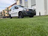 Volkswagen Caddy 1,6TDI 75kW - 1.Hand - Scheckheft - AHK - Volkswagen Caddy in Lübeck