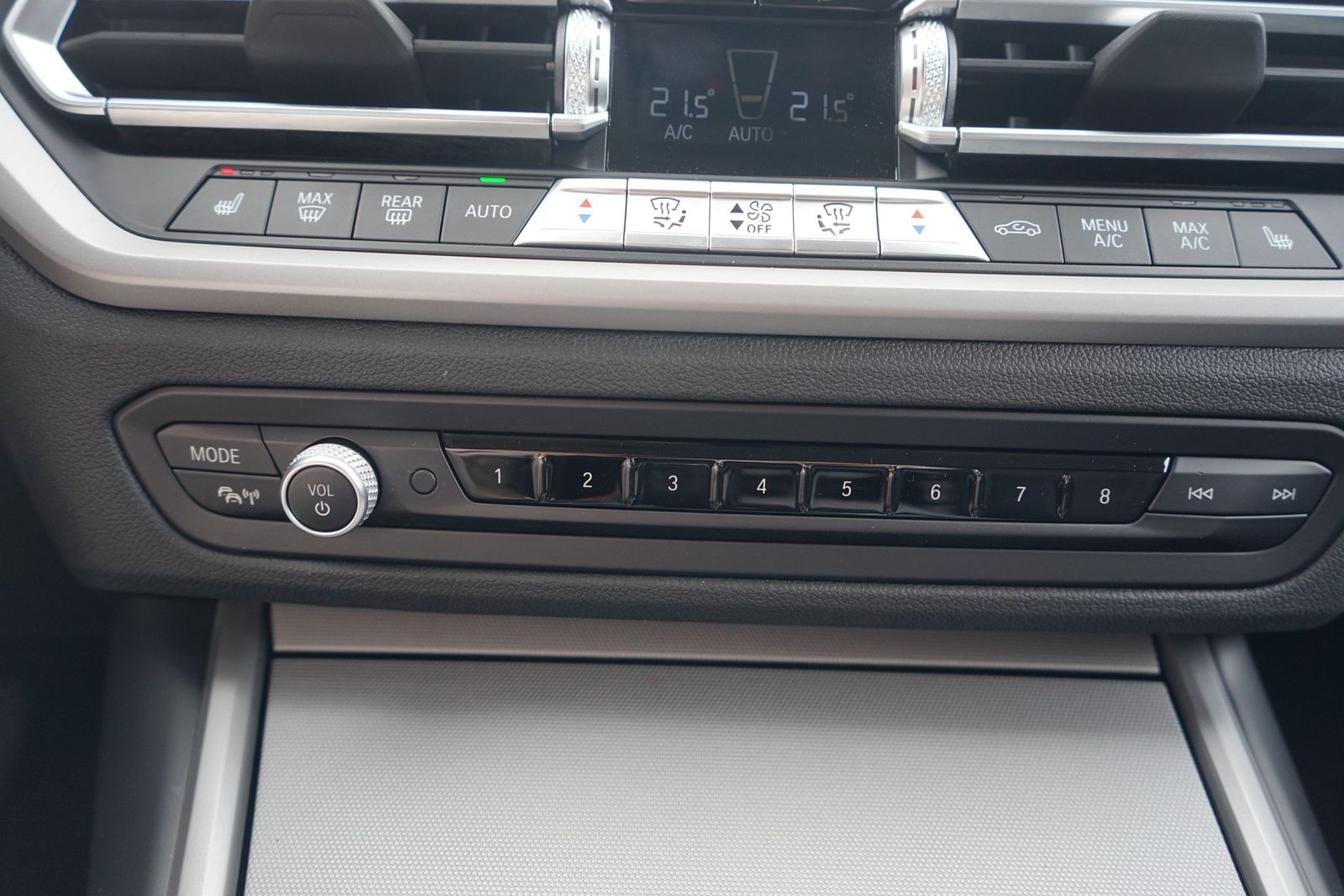 BMW 318i Advantage Aut. LED Navi Totwinkel Keyless foto 21