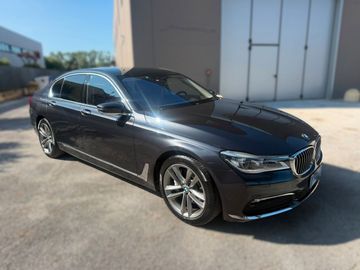 BMW 730 - 1