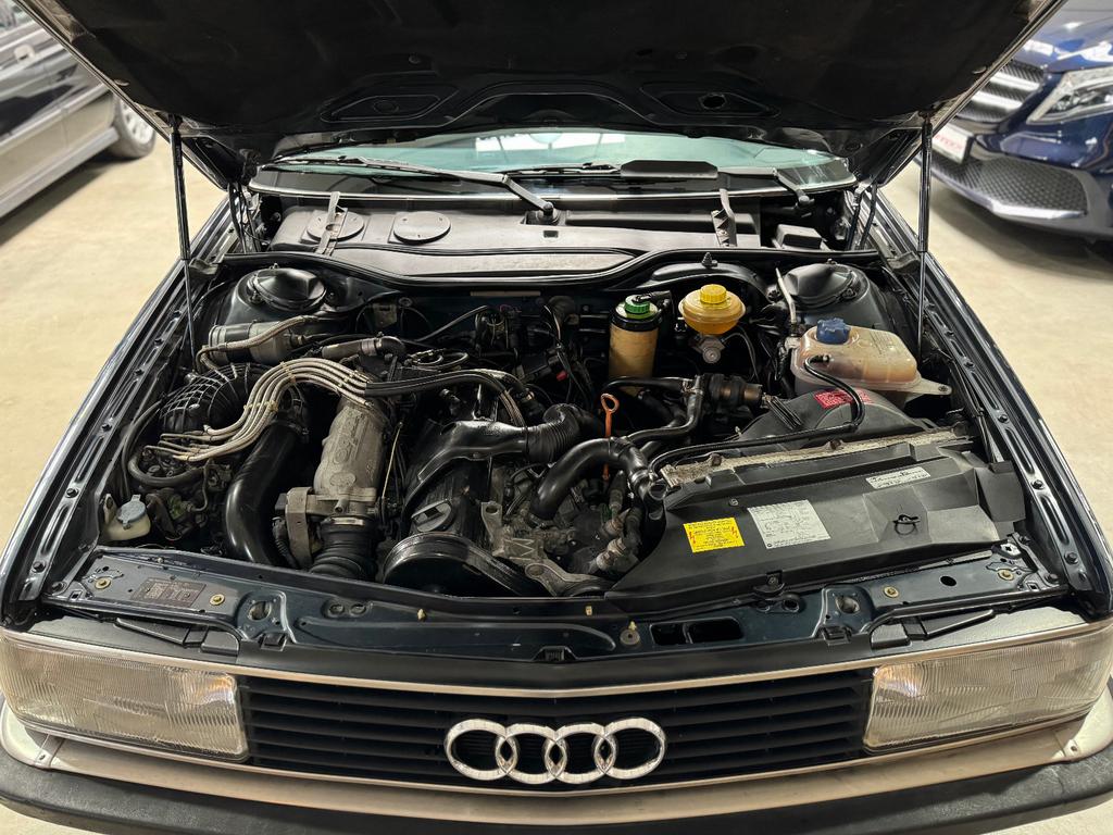 Audi 200