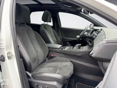 Fahrzeugabbildung DS Automobiles DS 7 Crossback 225 E-Tense Performance Line +
