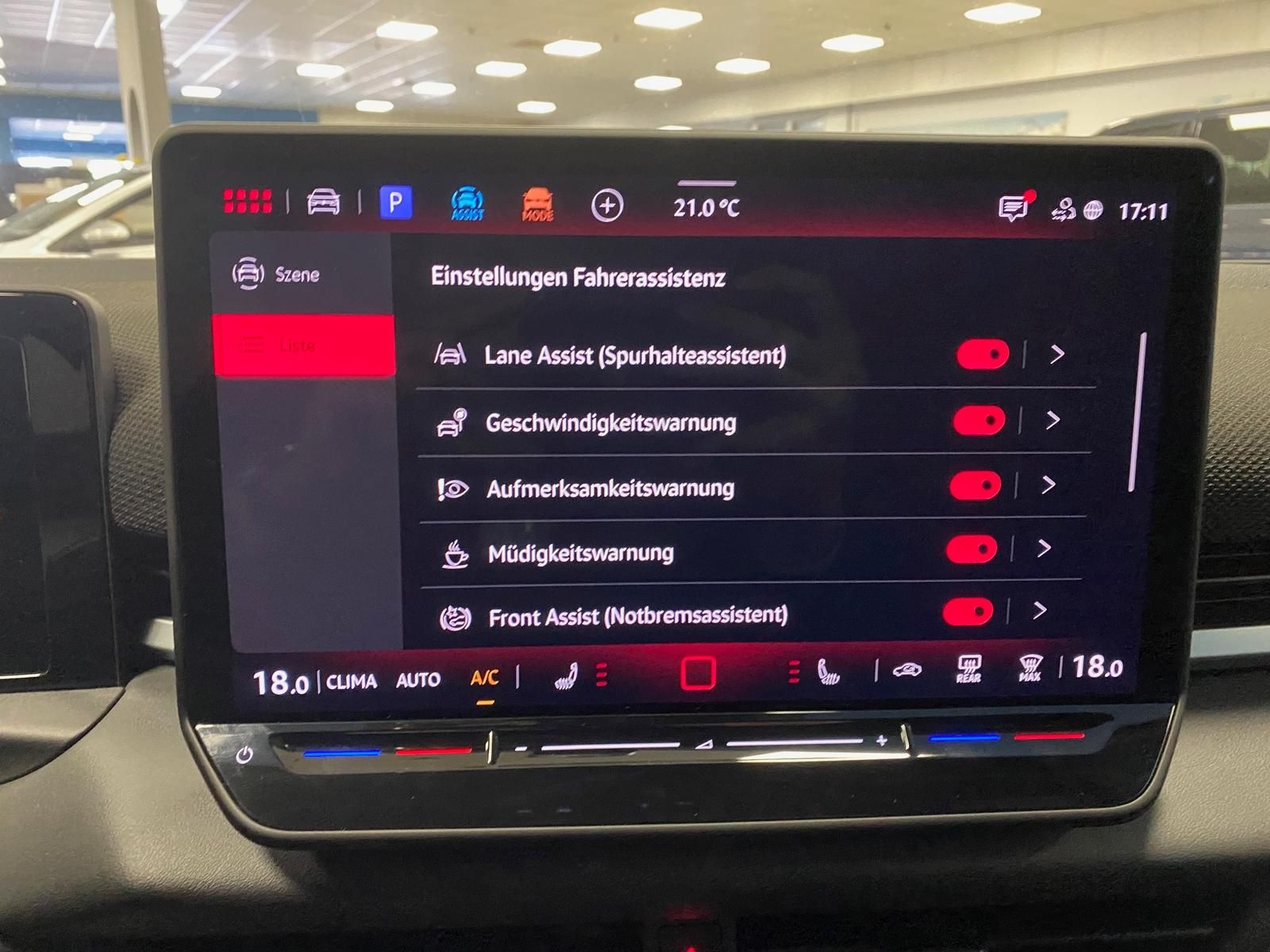 Fahrzeugabbildung Volkswagen T-Roc 1.5 eTSI R-Line NEUES MODELL AHK+ACC+KAMER