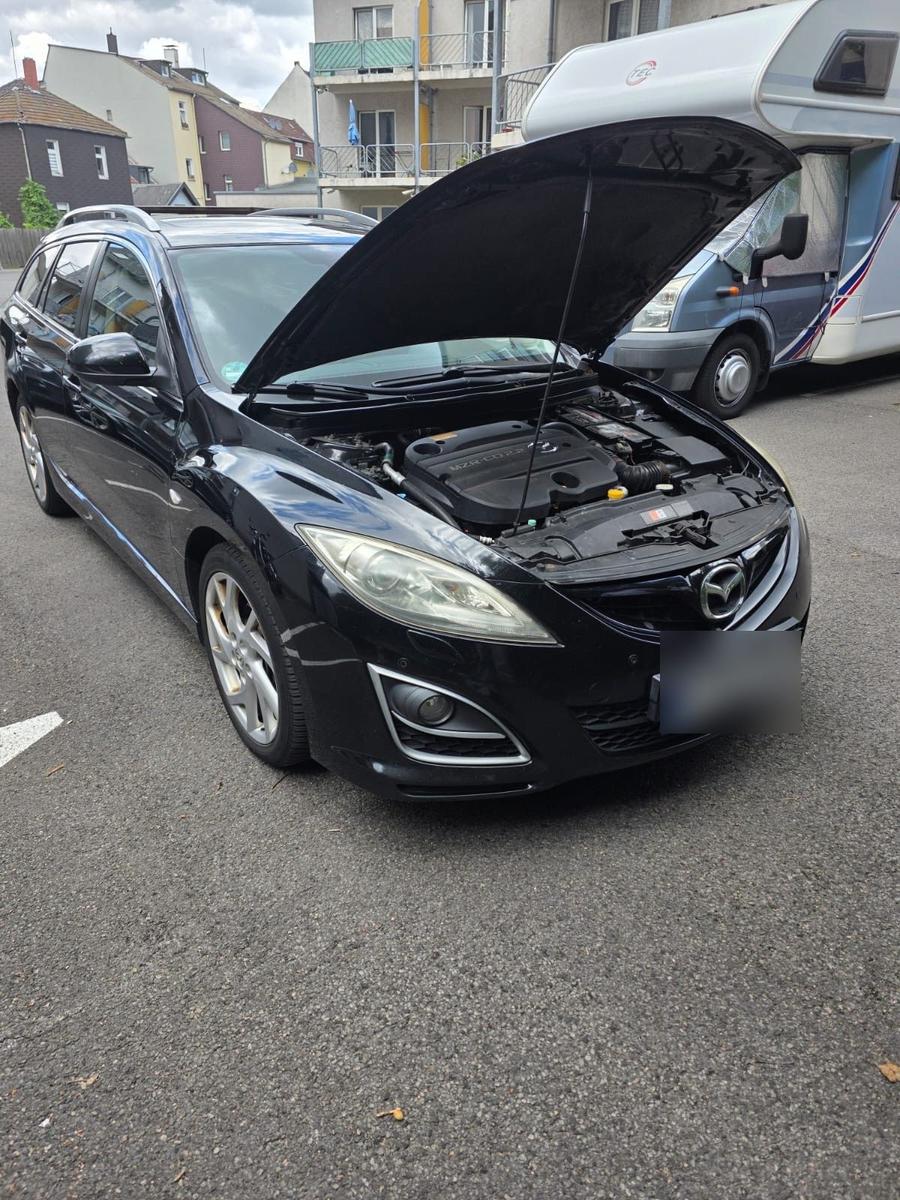 Mazda 2 2011 — rear view