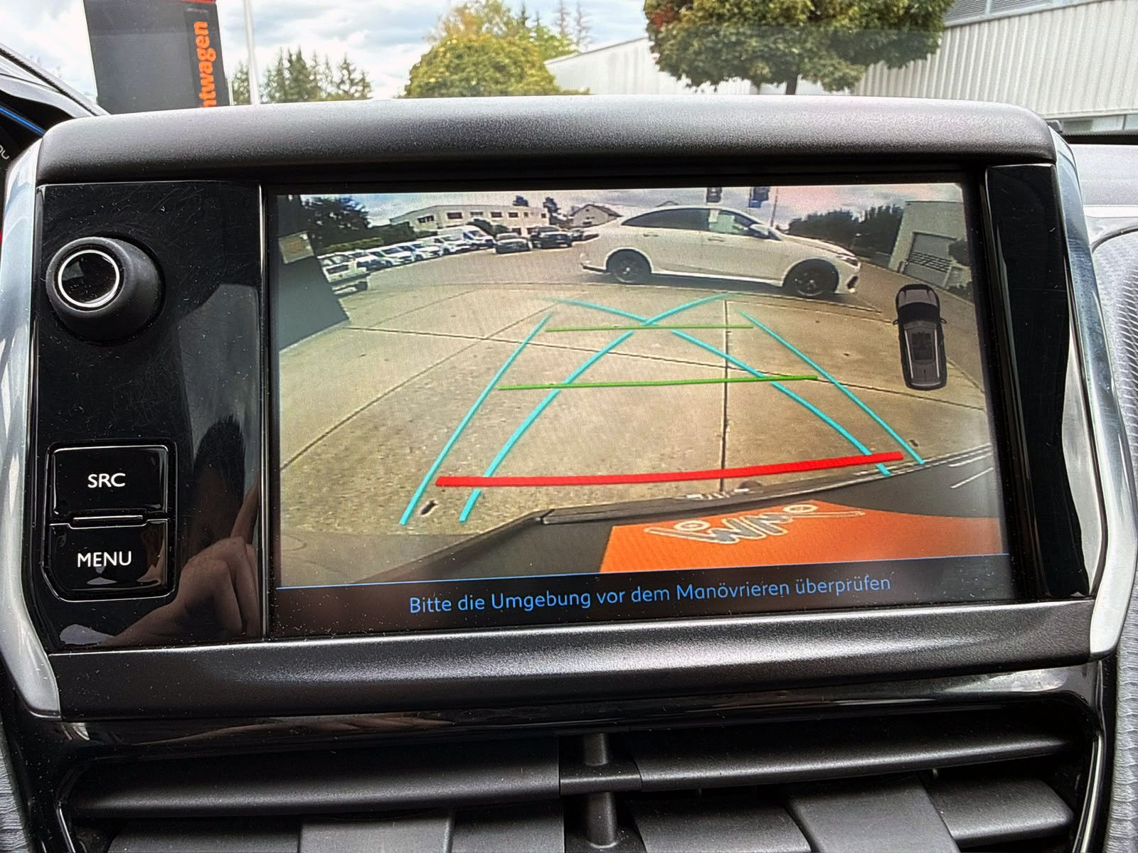Fahrzeugabbildung Peugeot 2008 Allure 1.2 Auto. KAM PDC SHZ PANO NAV TEMP