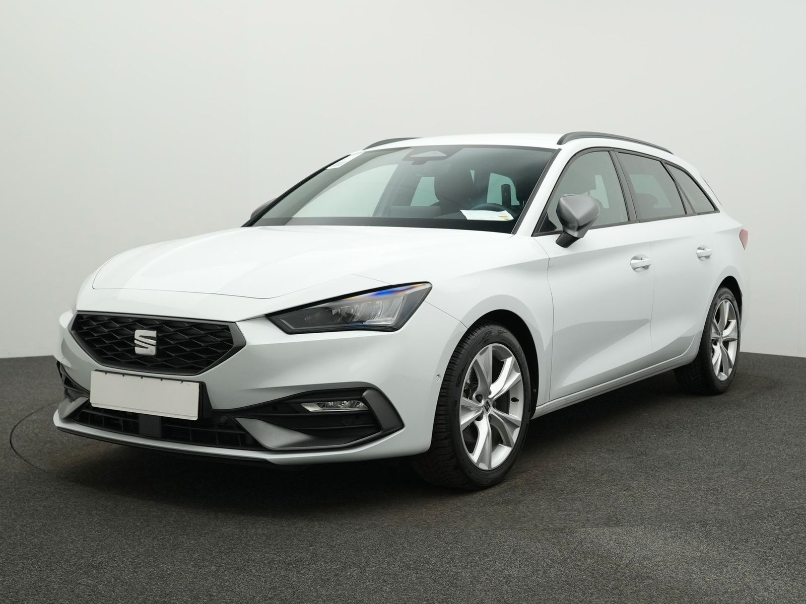 Seat Leon SP 1.5 eTSI DSG FR LED NAVI ACC SIDEASS PAR imagem 2