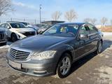Mercedes-Benz S 350 Limousine Auto.Navi Leder Xenon - Mercedes-Benz S 350 mit Benzin-Antrieb