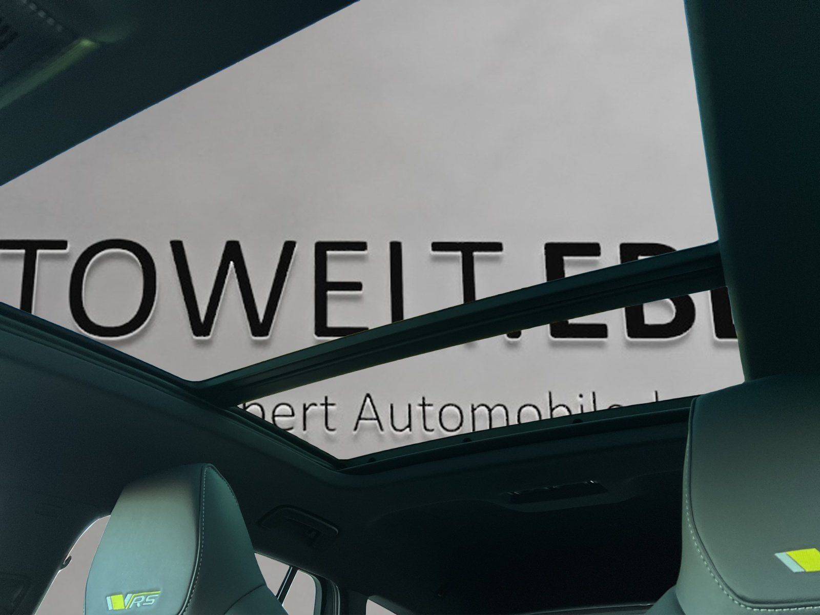 Fahrzeugabbildung SKODA Enyaq RS Suite/MAXX/PANO-DACH/AHK/HUD/DCC/ACC/