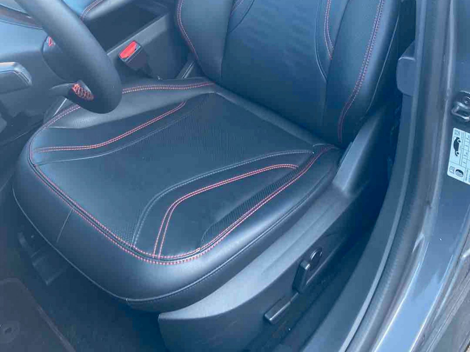 Fahrzeugabbildung Ford Mustang Mach-E First Edition AWD