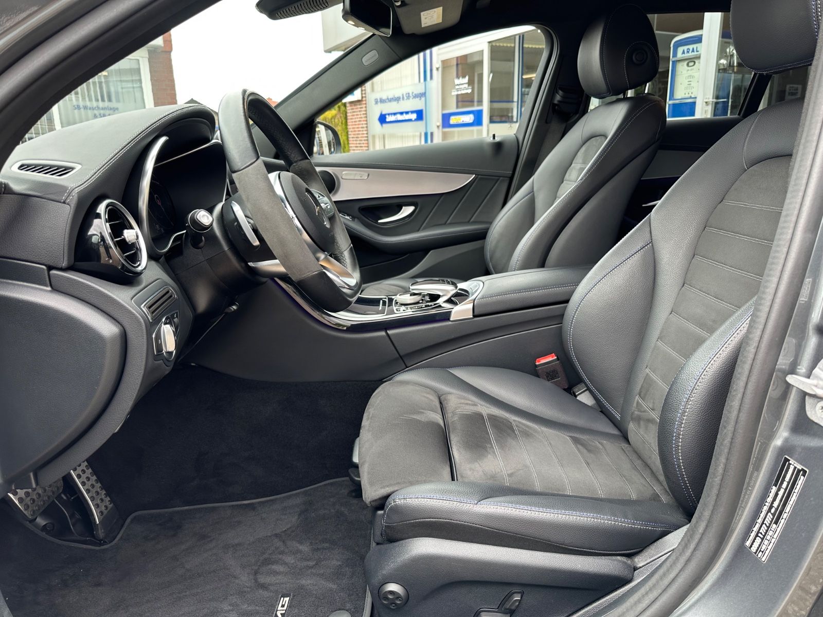 Fahrzeugabbildung Mercedes-Benz C 300 de T-Modell Night Edition AMG AHK/Standhzg