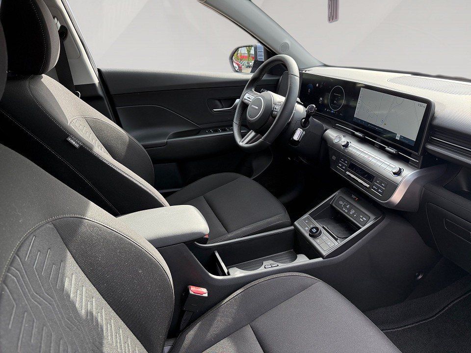 Fahrzeugabbildung Hyundai KONA Elektro 49kWh Trend Assistenz-Paket, el. He