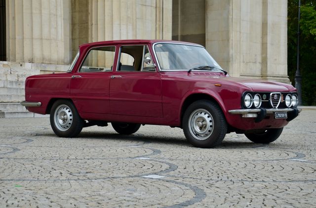 Alfa Romeo GIULIA NOUVA SUPER 1300