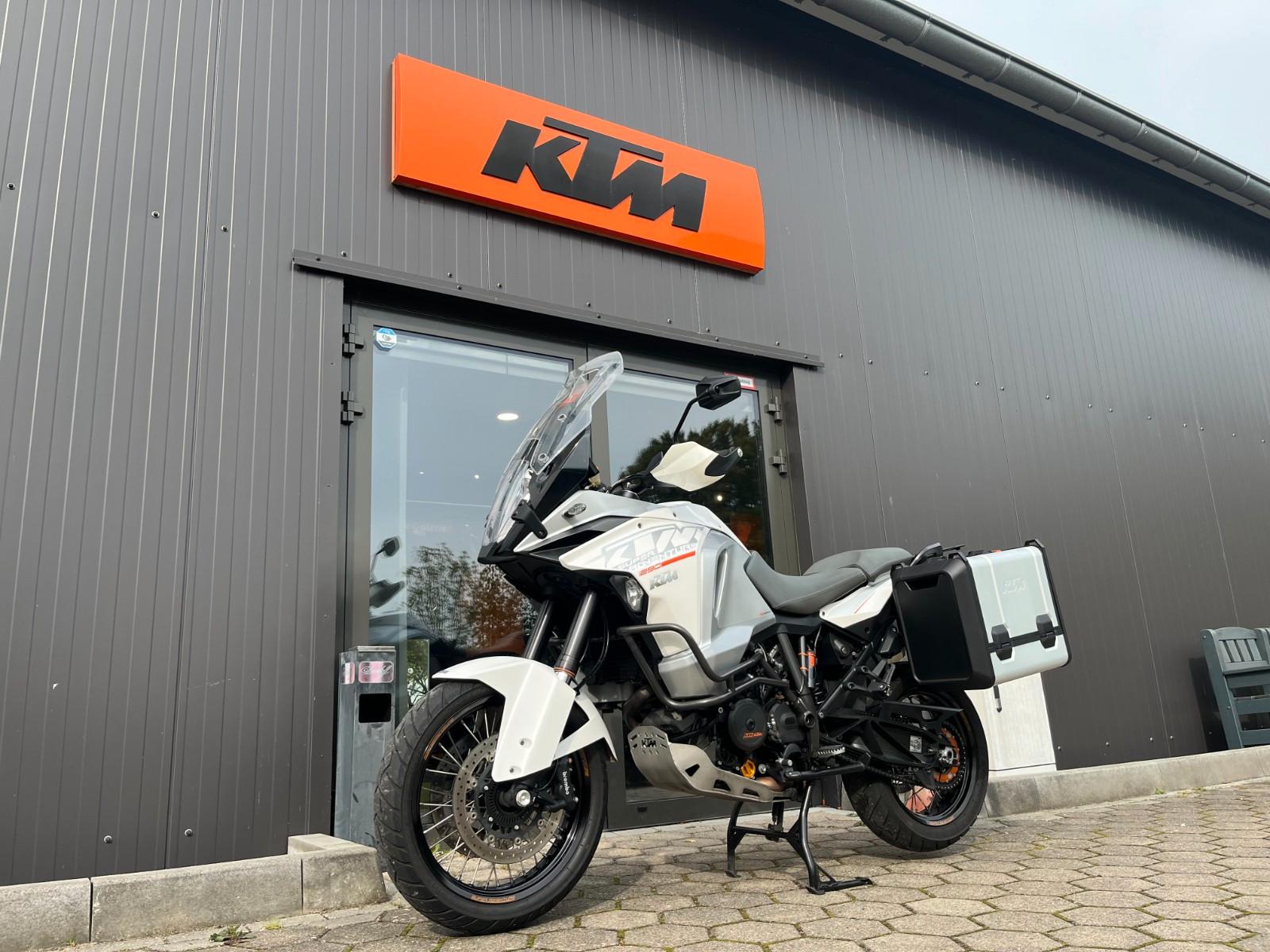 KTM 1290 Super Adventure T viel Zubehör