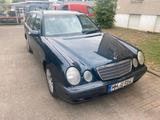 Mercedes-Benz Mercedes W210 E270 CDI T Modell Automatik ... - Mercedes-Benz E 270 in Duisburg