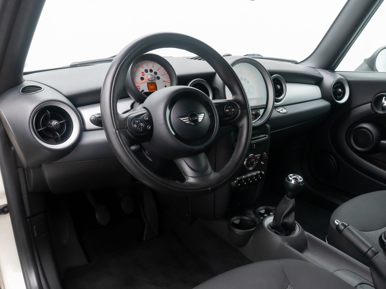 Fahrzeugabbildung MINI Cooper Cabrio PDC Lederlenkrad Sitzhzng MP3 LM