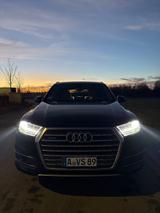 Audi Q7 3.0 TDI quattro tiptronic VOLLAUSSTATTUNG  - Audi Q7 in Augsburg