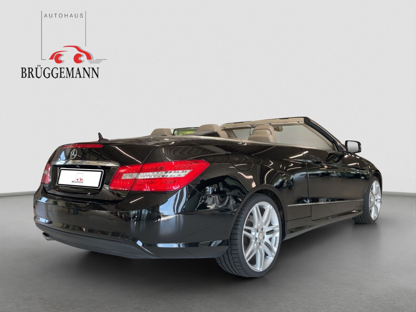 Fahrzeugabbildung Mercedes-Benz E 250 CGI AMG-Paket, H-K Sound, Memory