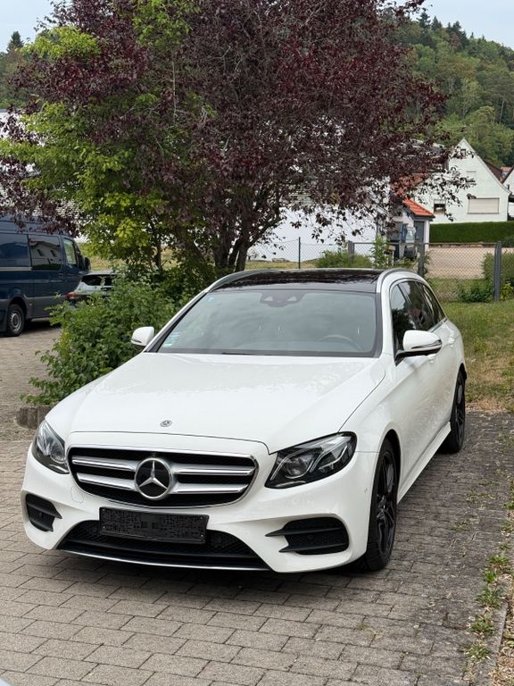 Image of Mercedes-Benz E 350