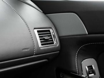 2013 Aston Martin V8 VANTAGE 缩略图 36