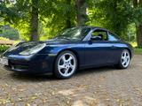 Porsche 996 Carrera 2 Coupé - aus 2000: Coupé