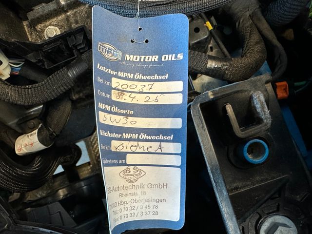 Peugeot 2008 GT *1. Hand*Klima*SHZ*Navi*360° Kamera*AHK*