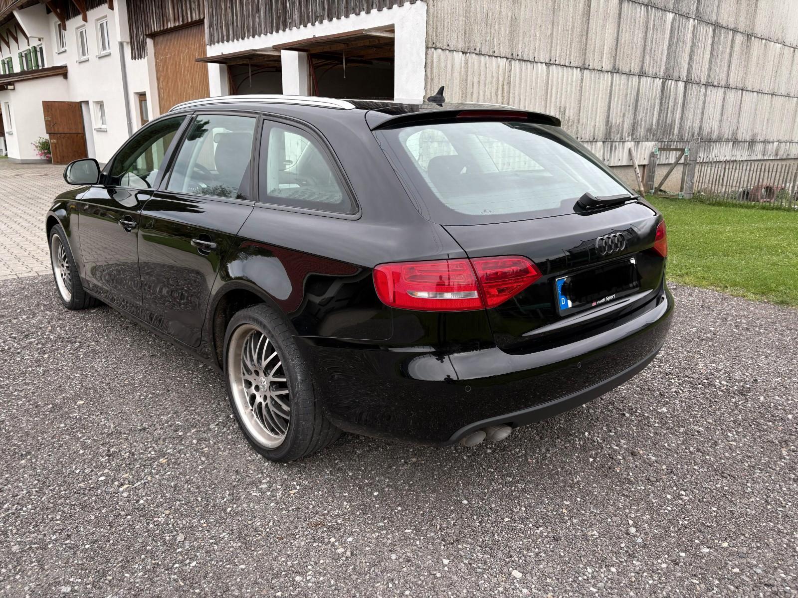 Audi A4 2008 — interior