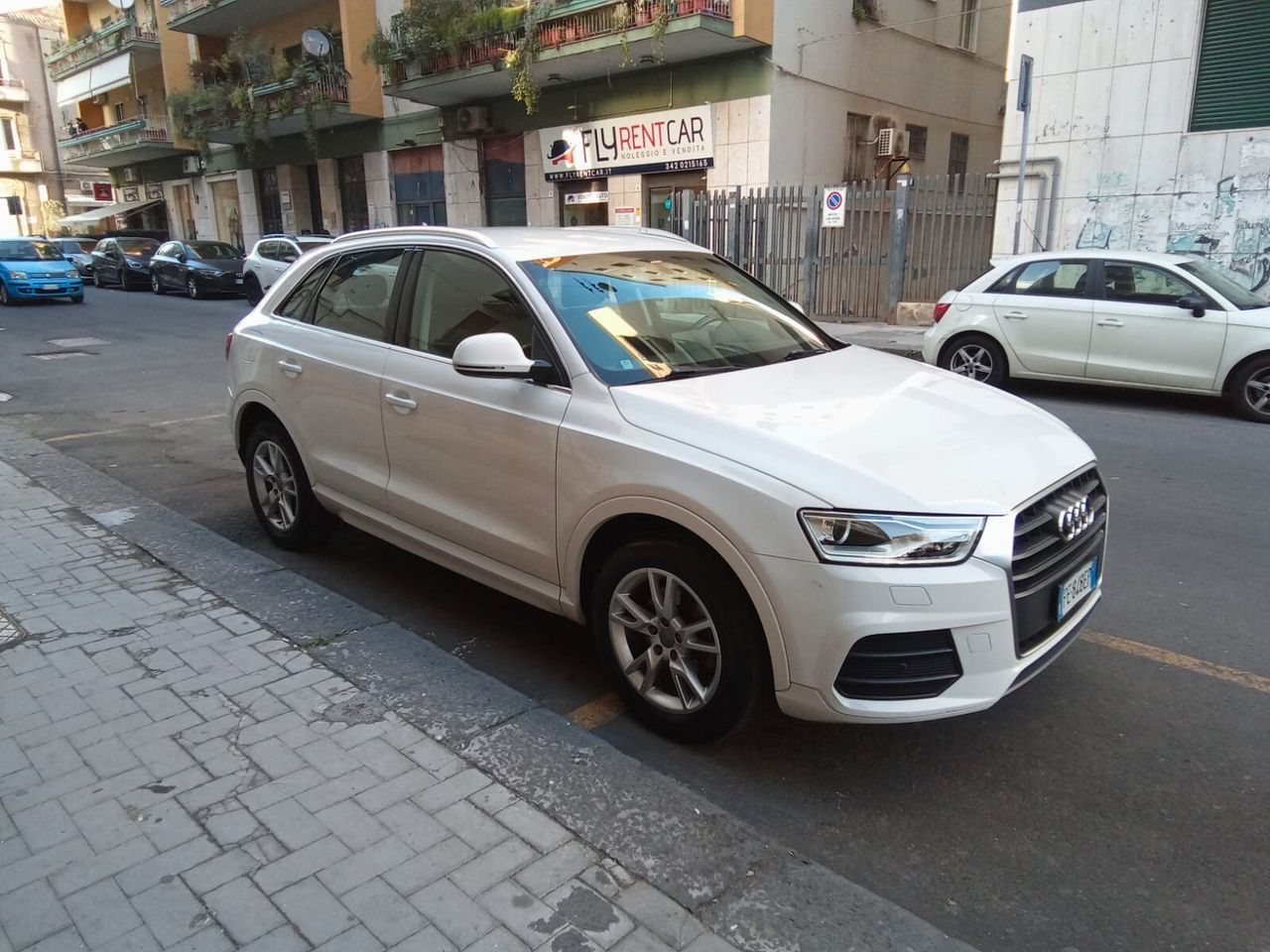 AUDI Audi Q3 2.0 TDI 120 CV Business