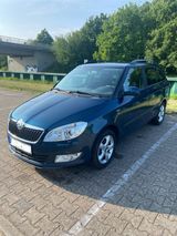 Skoda Fabia 1.6 TDI Family PDC TÜV 05/2027 - Skoda Fabia mit Diesel-Antrieb: Kombi, 1.2