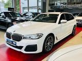 BMW 520d xDrive Touring|M-SPORTPAKET|NAVI|LED|1.HD - BMW 520 in Bochum