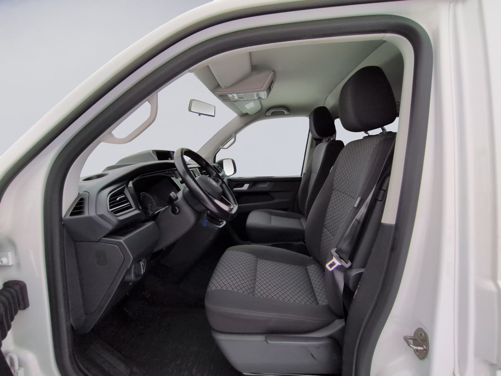 T6.1 Multivan 2.0 TDI DSG KAMERA+STHZ+LED+APP