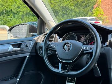 Volkswagen Golf - 9