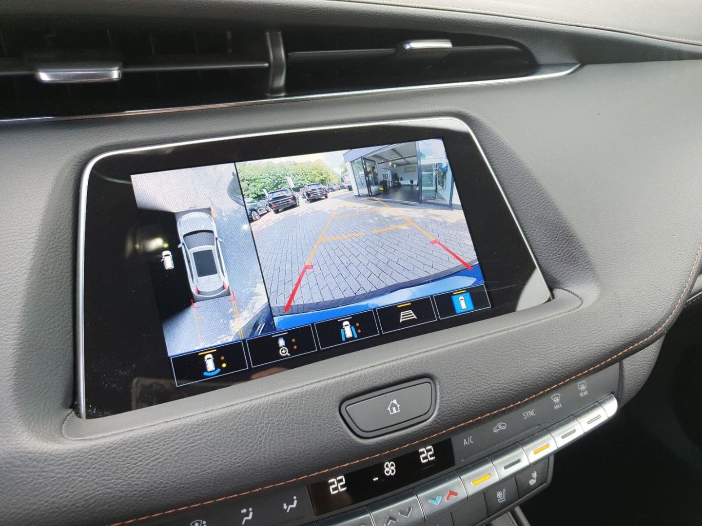 Fahrzeugabbildung Cadillac XT4 Sport AWD 350T Turbo engine 9AT