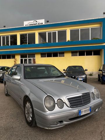 Mercedes-Benz Mercedes-benz E 270 E 270 CDI cat Avantgarde