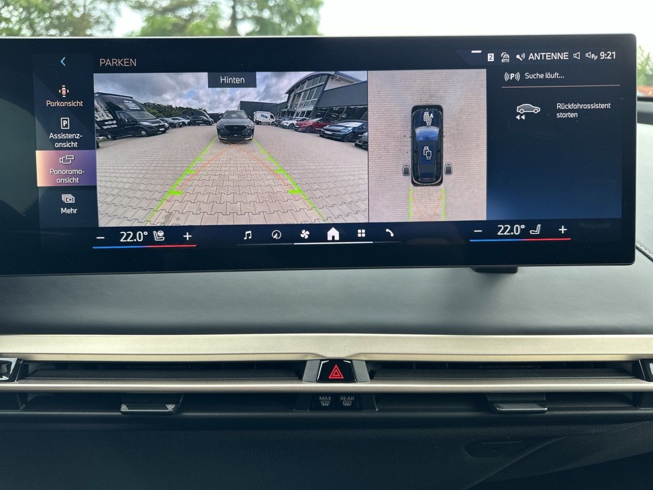 Fahrzeugabbildung BMW iX xDrive 40 xDrive